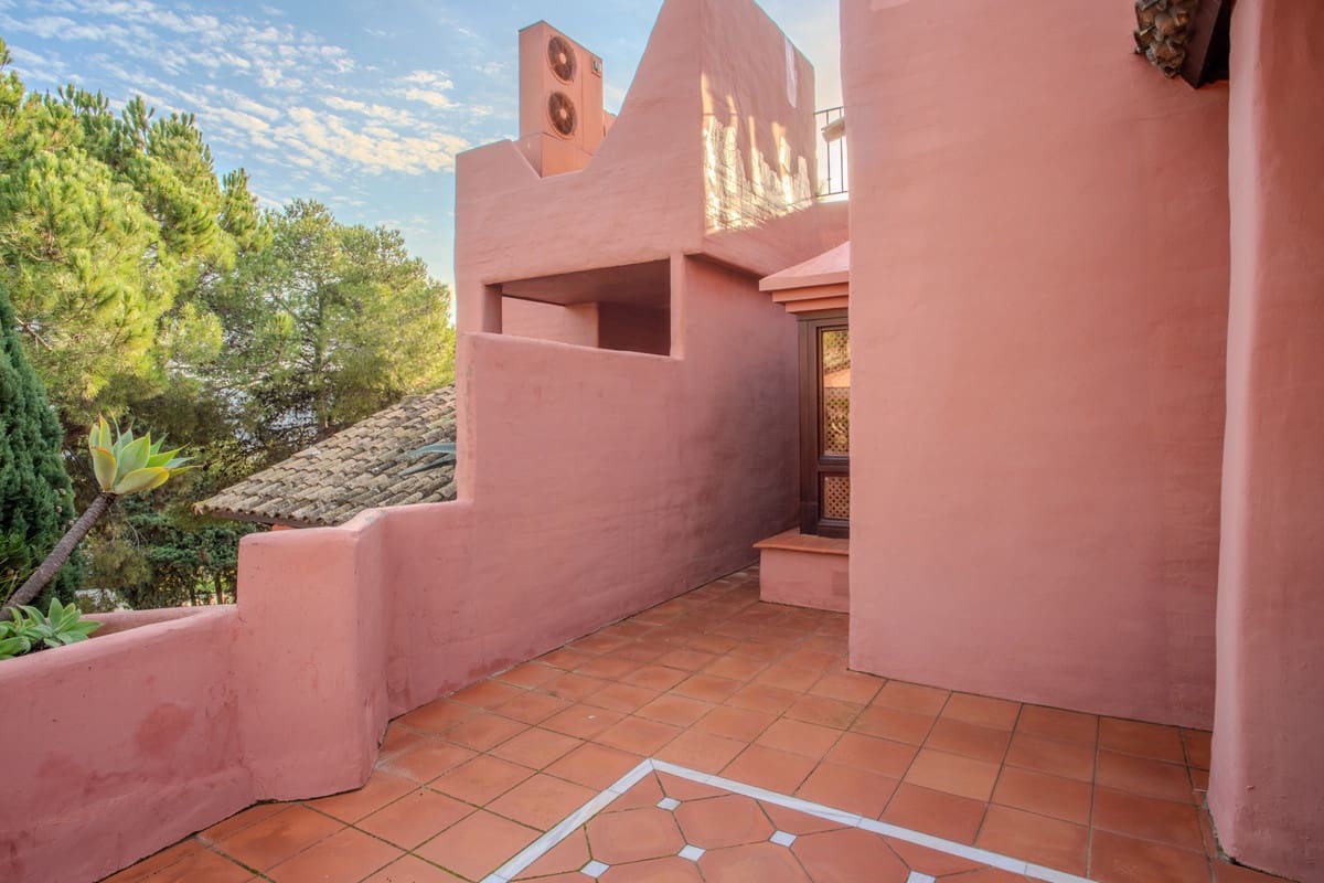 3 quarto Apartamento para venda em Estepona - 1 800 000 € (Ref: 9130503)