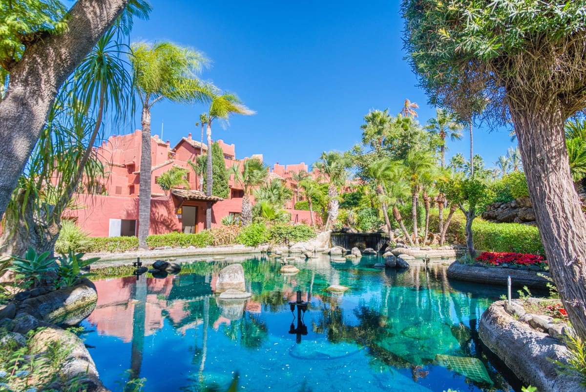 3 quarto Apartamento para venda em Estepona - 1 800 000 € (Ref: 9130503)