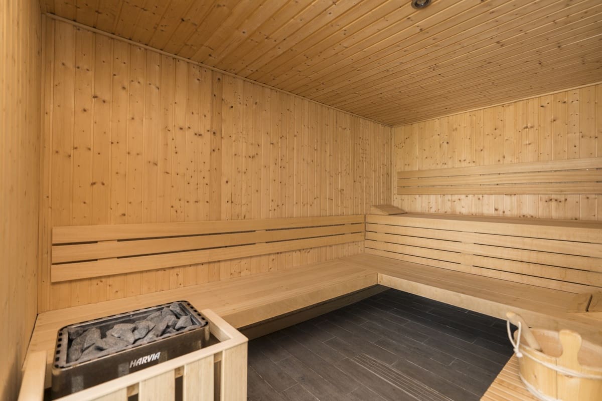 4 soveværelse Byhus til salg i Estepona med garage - € 2.150.000 (Ref: 9130505)