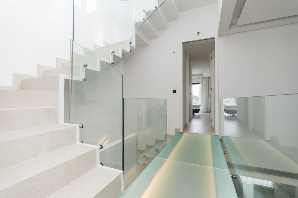 Casa de 4 habitaciones en Estepona en venta con garaje - 2.150.000 € (Ref: 9130505)