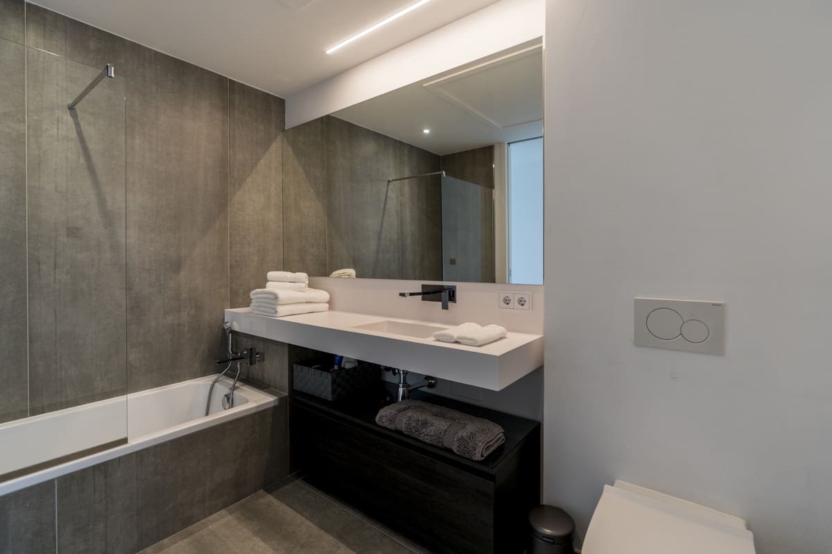 Casa de 4 habitaciones en Estepona en venta con garaje - 2.150.000 € (Ref: 9130505)