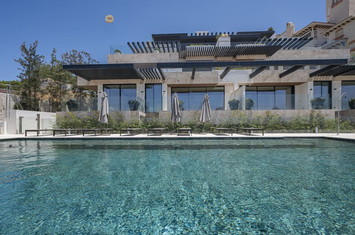 2 quarto Apartamento para venda em Estepona - 2 395 000 € (Ref: 9130507)