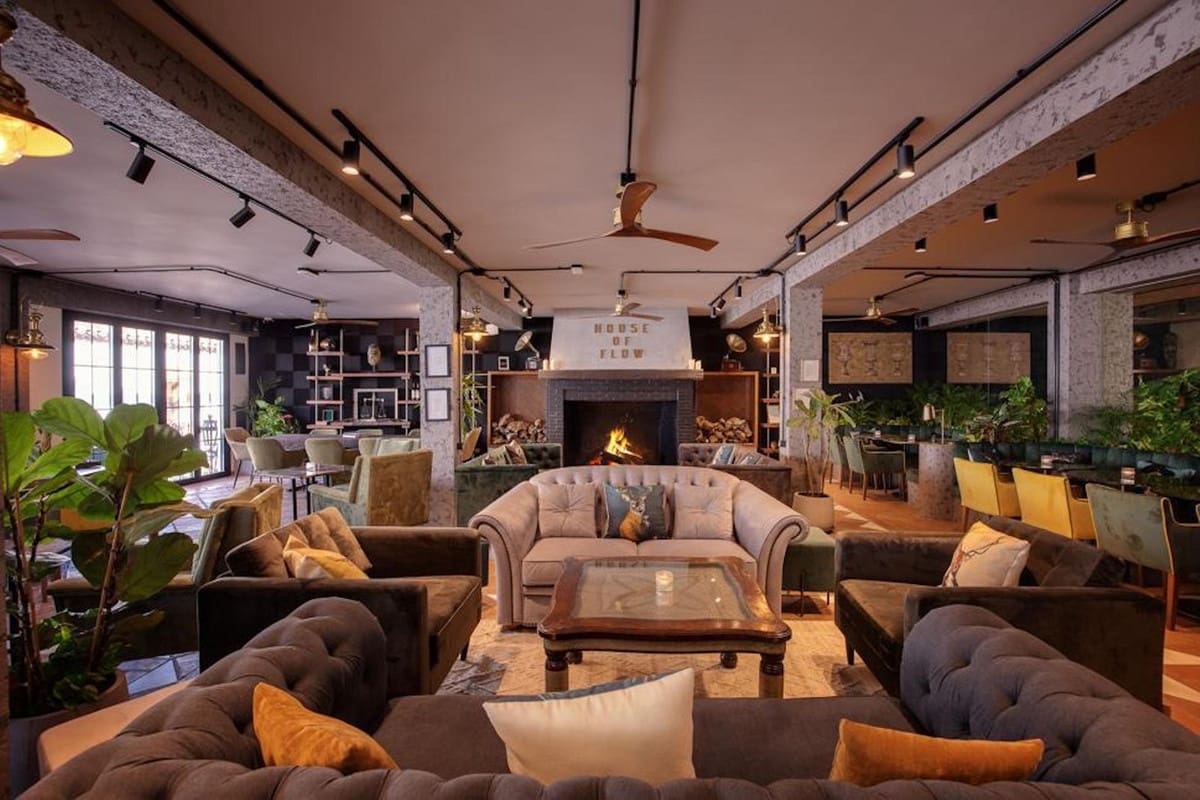 Comercial para venda em Benahavis - 1 390 000 € (Ref: 9131387)