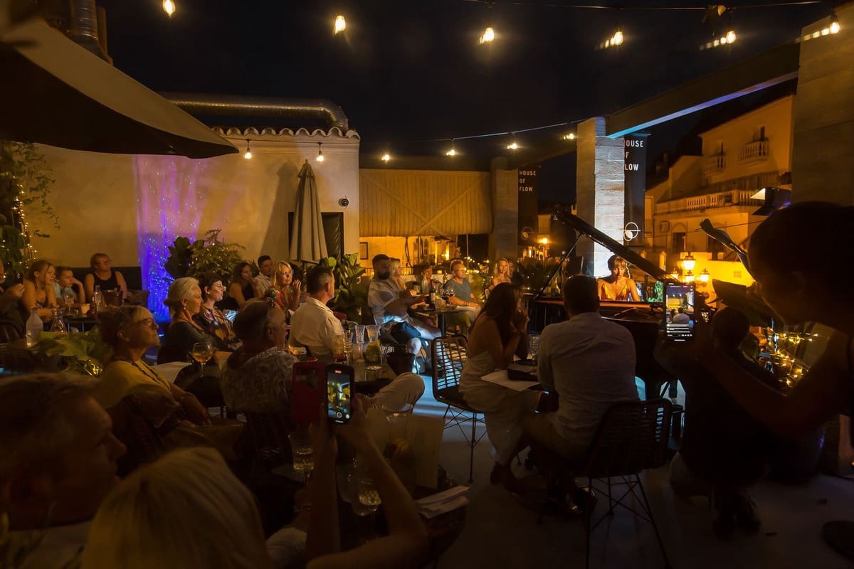 Comercial para venda em Benahavis - 1 390 000 € (Ref: 9131387)