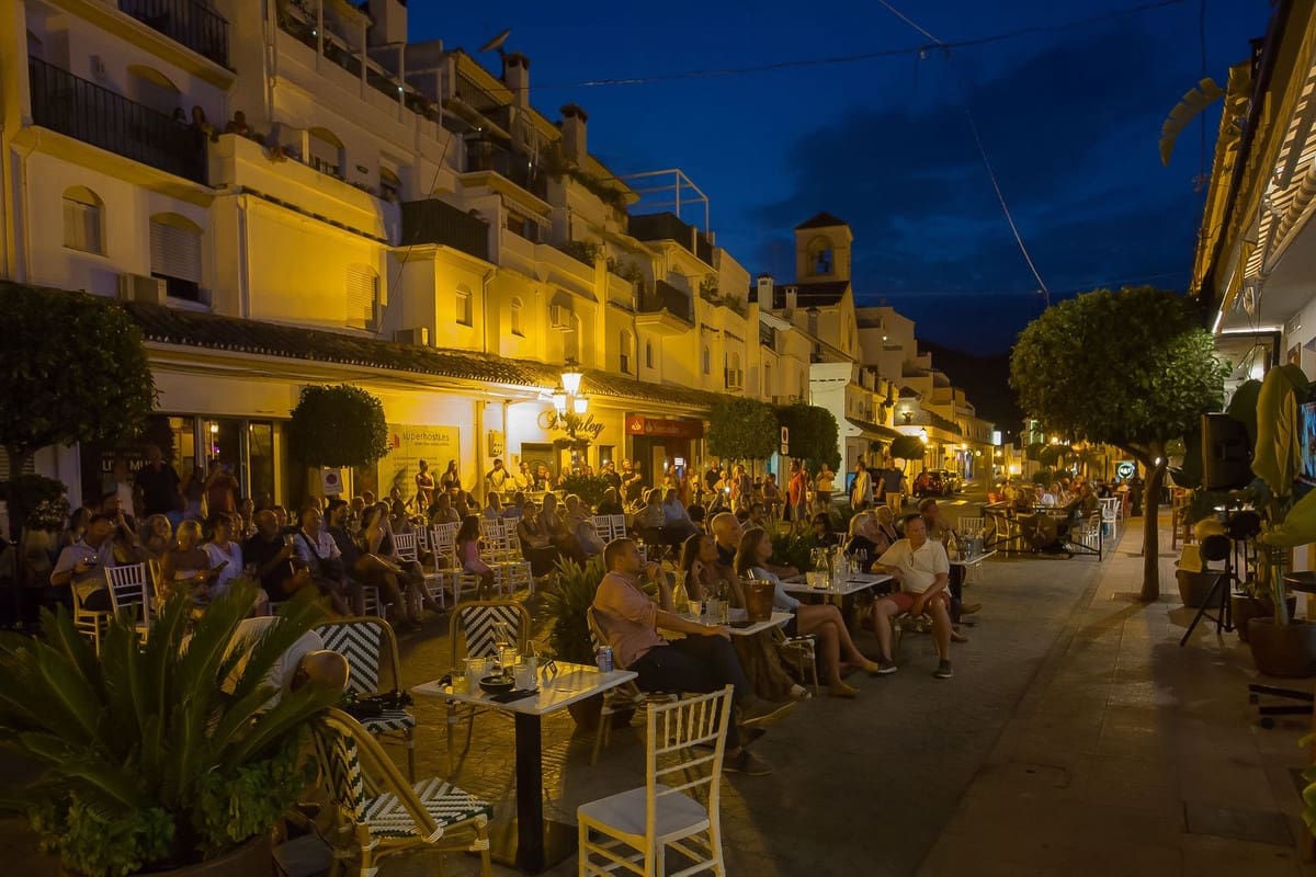 Comercial para venda em Benahavis - 1 390 000 € (Ref: 9131387)