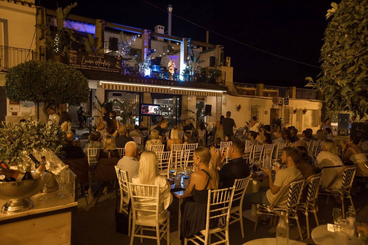 Comercial para venda em Benahavis - 1 390 000 € (Ref: 9131387)