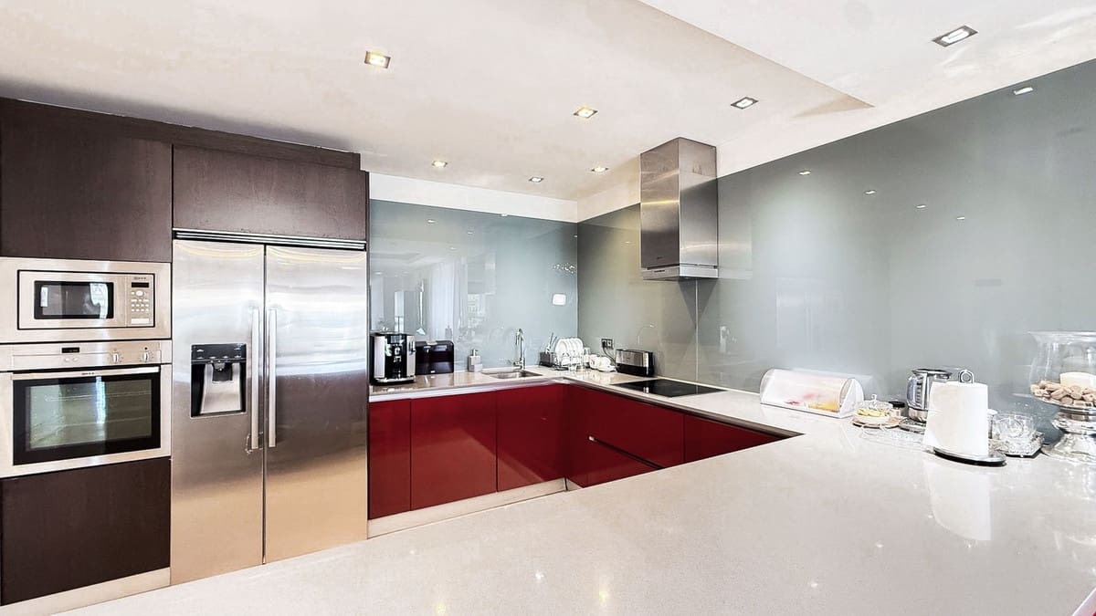 3 bedroom Apartment for sale in Benahavis - € 790,000 (Ref: 9131389)