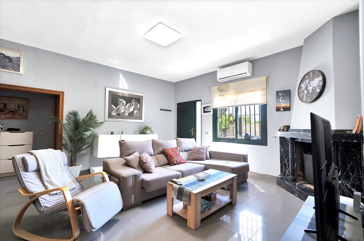 7 bedroom Villa for sale in Marbella - € 3,250,000 (Ref: 9131396)