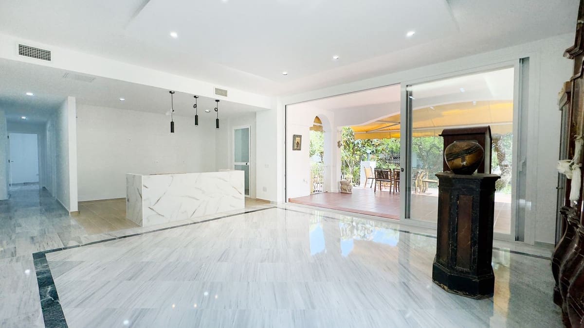 Apartamento de 4 habitaciones en Marbella en venta - 995.000 € (Ref: 9131398)