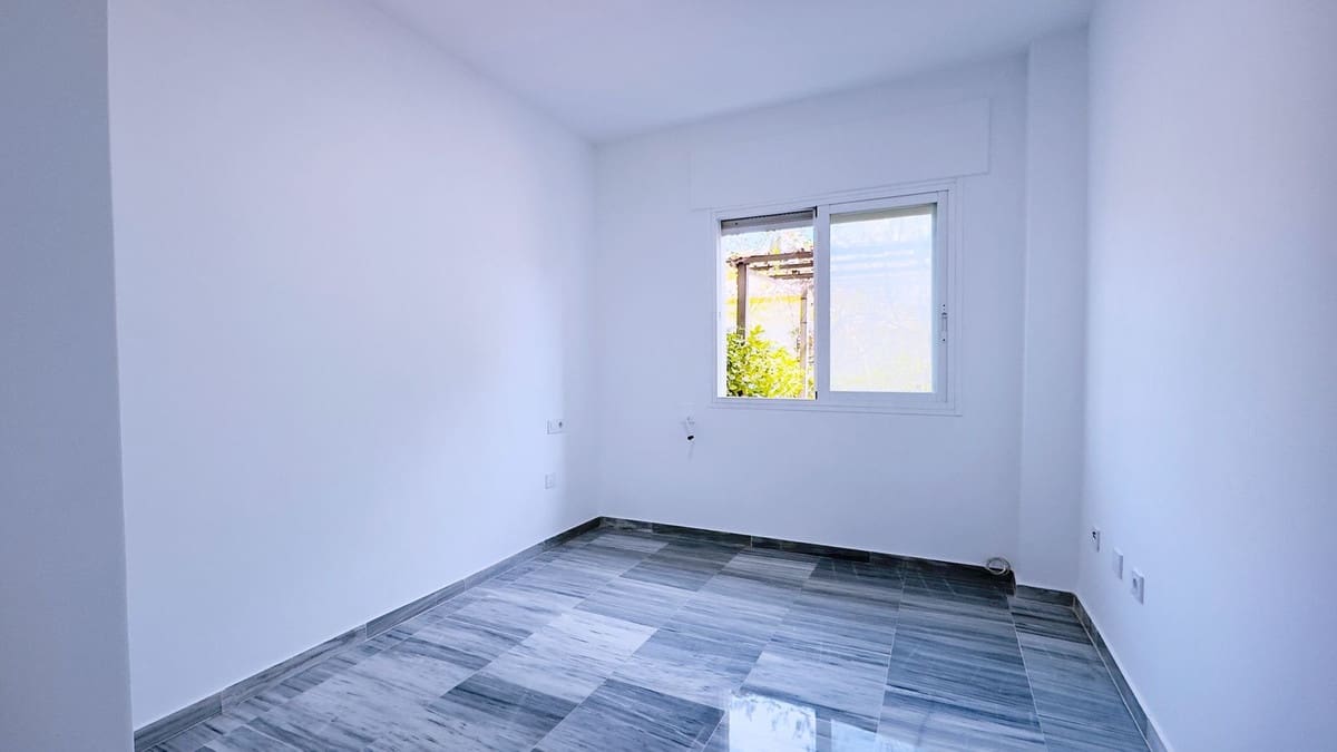 Apartamento de 4 habitaciones en Marbella en venta - 995.000 € (Ref: 9131398)