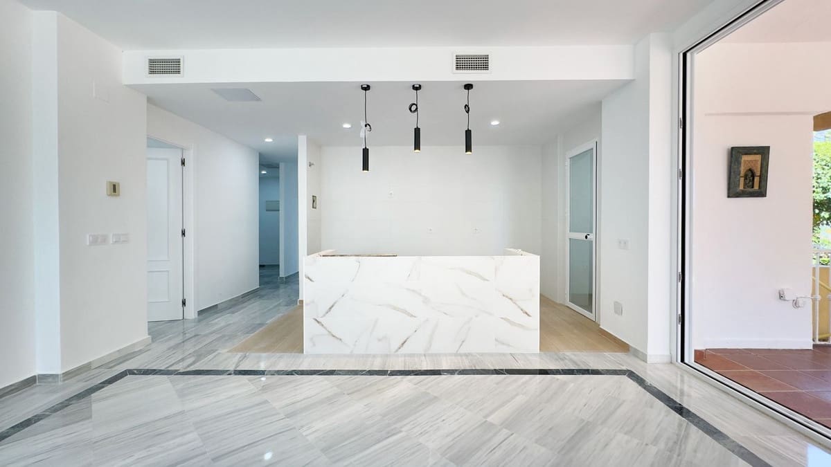 Apartamento de 4 habitaciones en Marbella en venta - 995.000 € (Ref: 9131398)