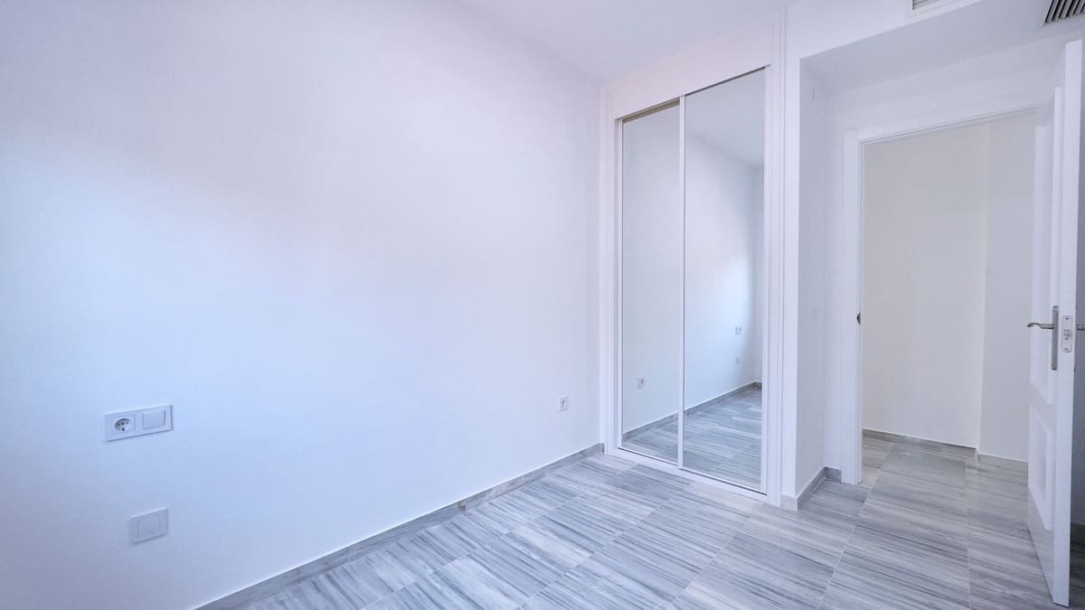 Apartamento de 4 habitaciones en Marbella en venta - 995.000 € (Ref: 9131398)