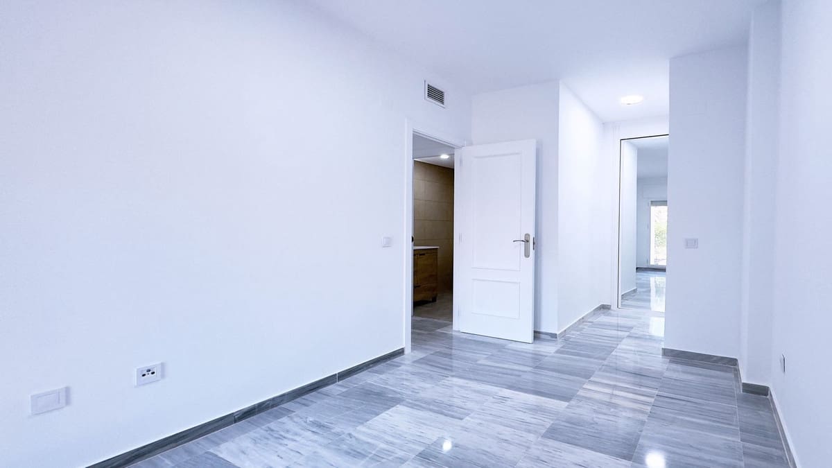 Apartamento de 4 habitaciones en Marbella en venta - 995.000 € (Ref: 9131398)