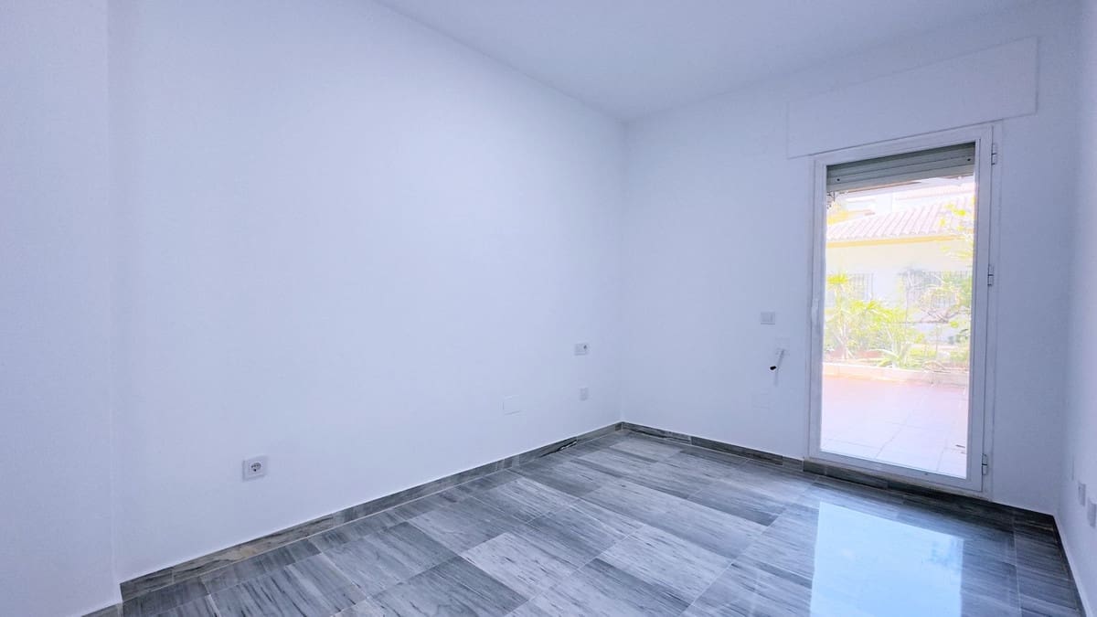 Apartamento de 4 habitaciones en Marbella en venta - 995.000 € (Ref: 9131398)