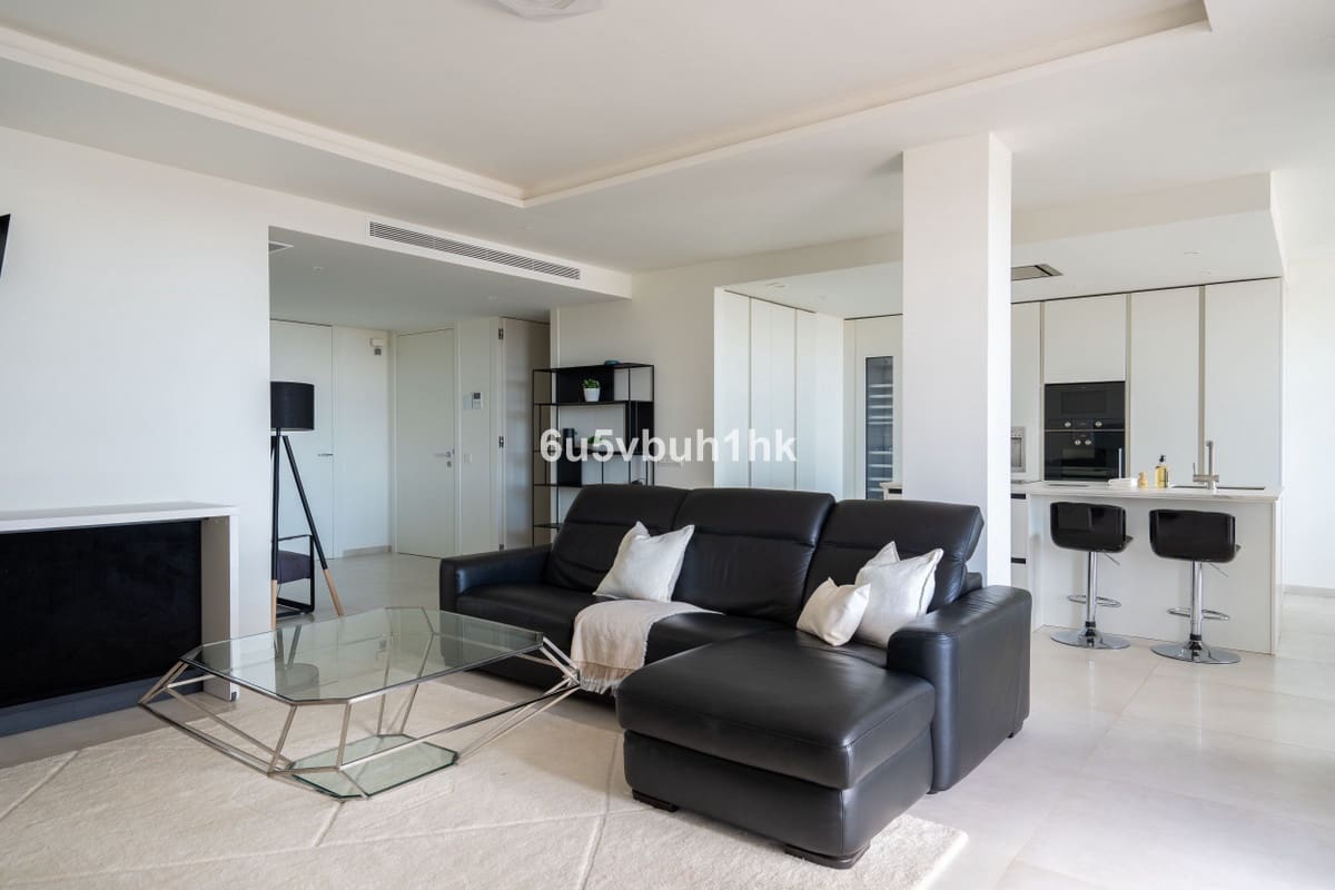 2 bedroom Apartment for sale in Marbella with garage - € 1,060,000 (Ref: 9131401)