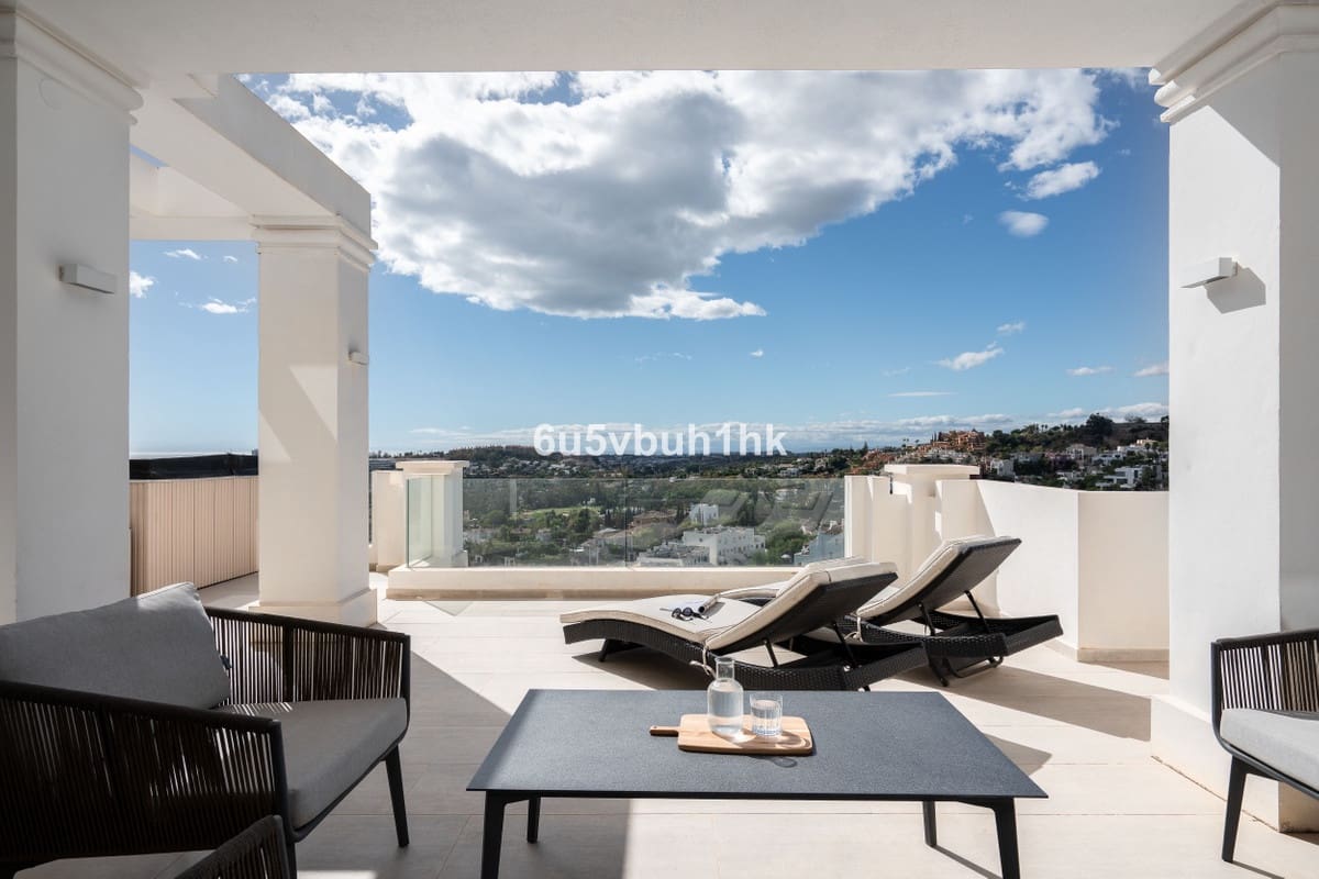 2 bedroom Apartment for sale in Marbella with garage - € 1,060,000 (Ref: 9131401)