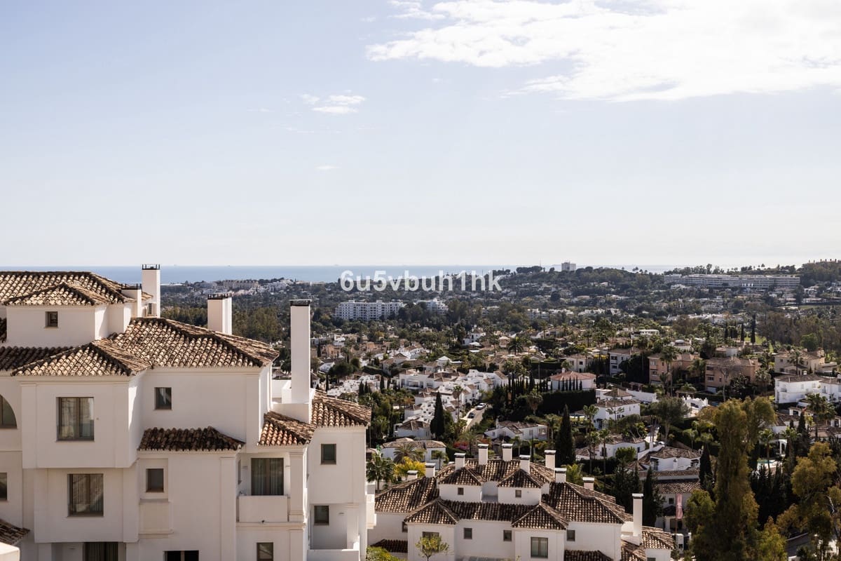 2 bedroom Apartment for sale in Marbella with garage - € 1,060,000 (Ref: 9131401)