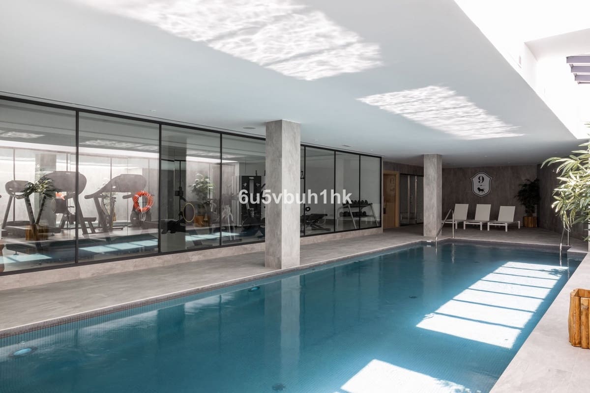 2 bedroom Apartment for sale in Marbella with garage - € 1,060,000 (Ref: 9131401)