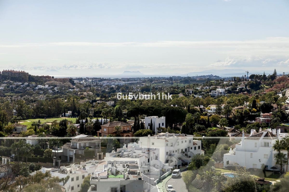 2 bedroom Apartment for sale in Marbella with garage - € 1,060,000 (Ref: 9131401)