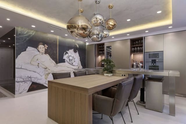 Apartamento de 2 habitaciones en Marbella en venta - 2.500.000 € (Ref: 9131402)