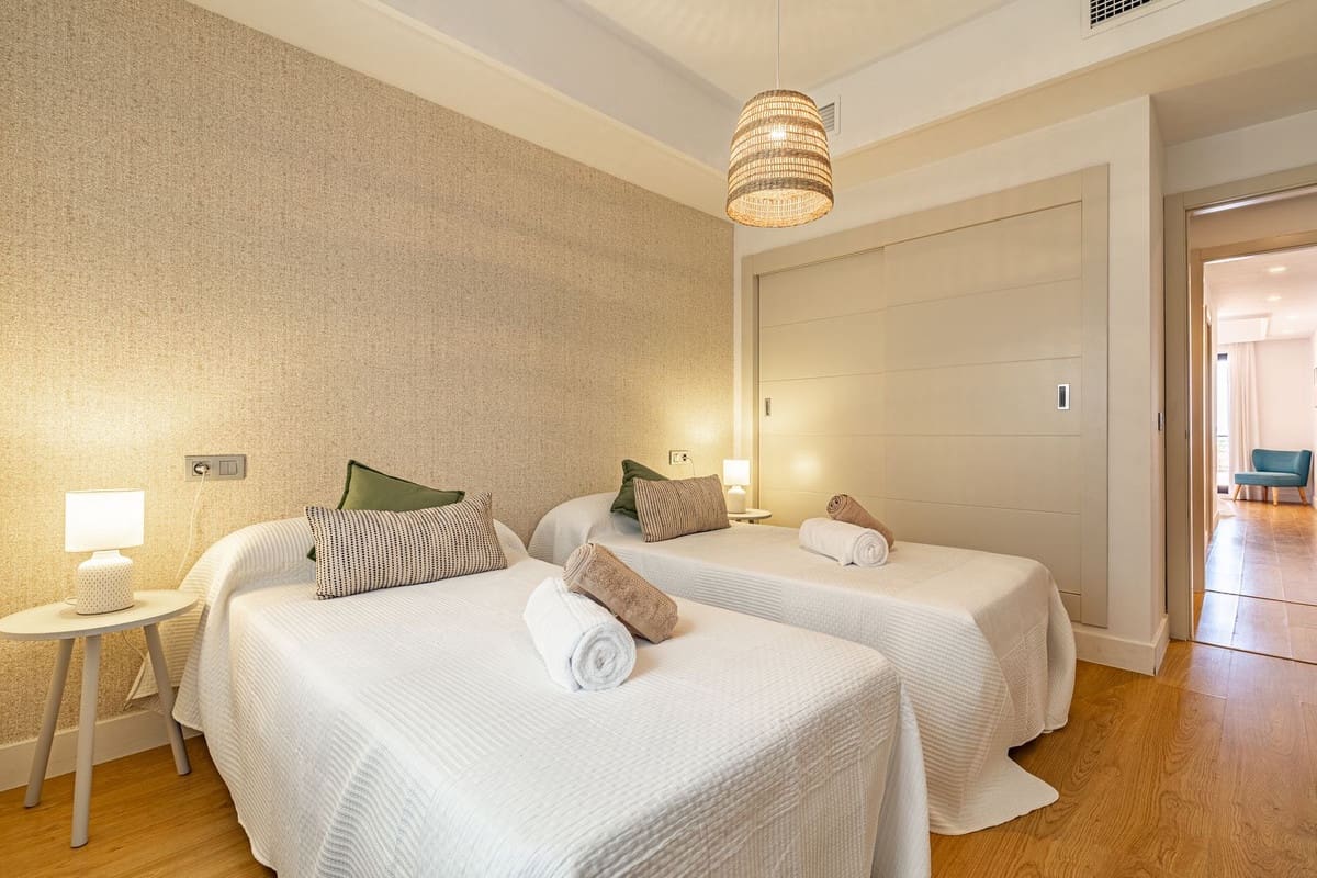 2 bedroom Apartment for sale in Bahia de Casares with garage - € 495,000 (Ref: 9131407)