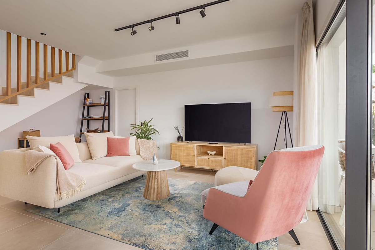 2 bedroom Apartment for sale in Bahia de Casares with garage - € 549,000 (Ref: 9131408)