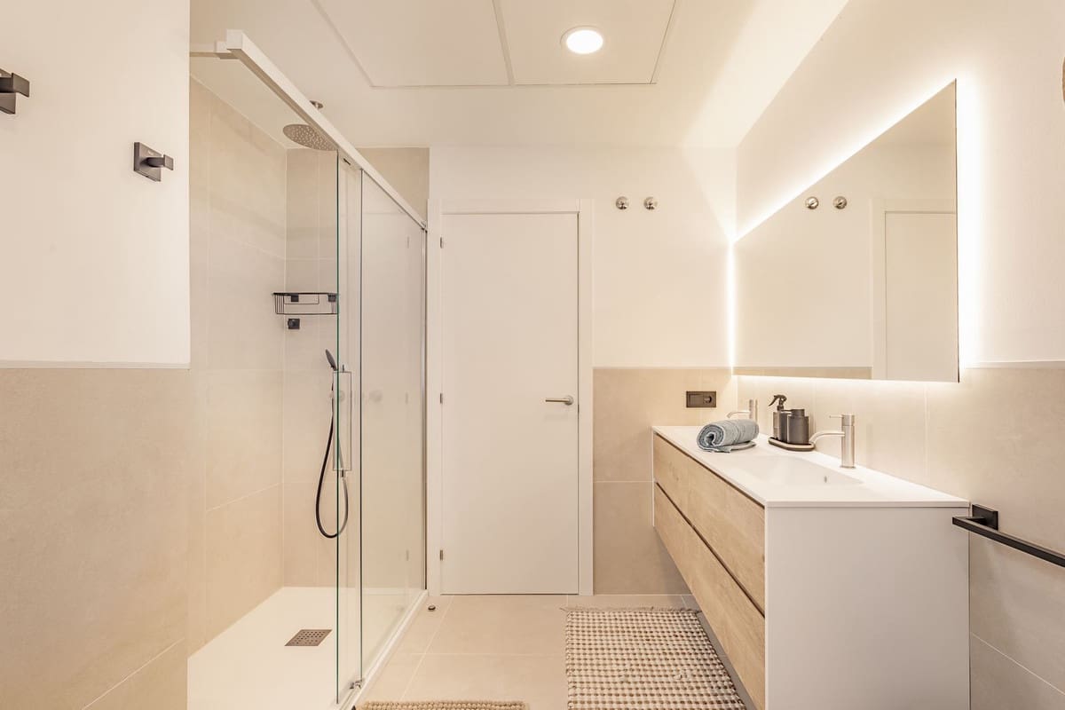 2 bedroom Apartment for sale in Bahia de Casares with garage - € 549,000 (Ref: 9131408)