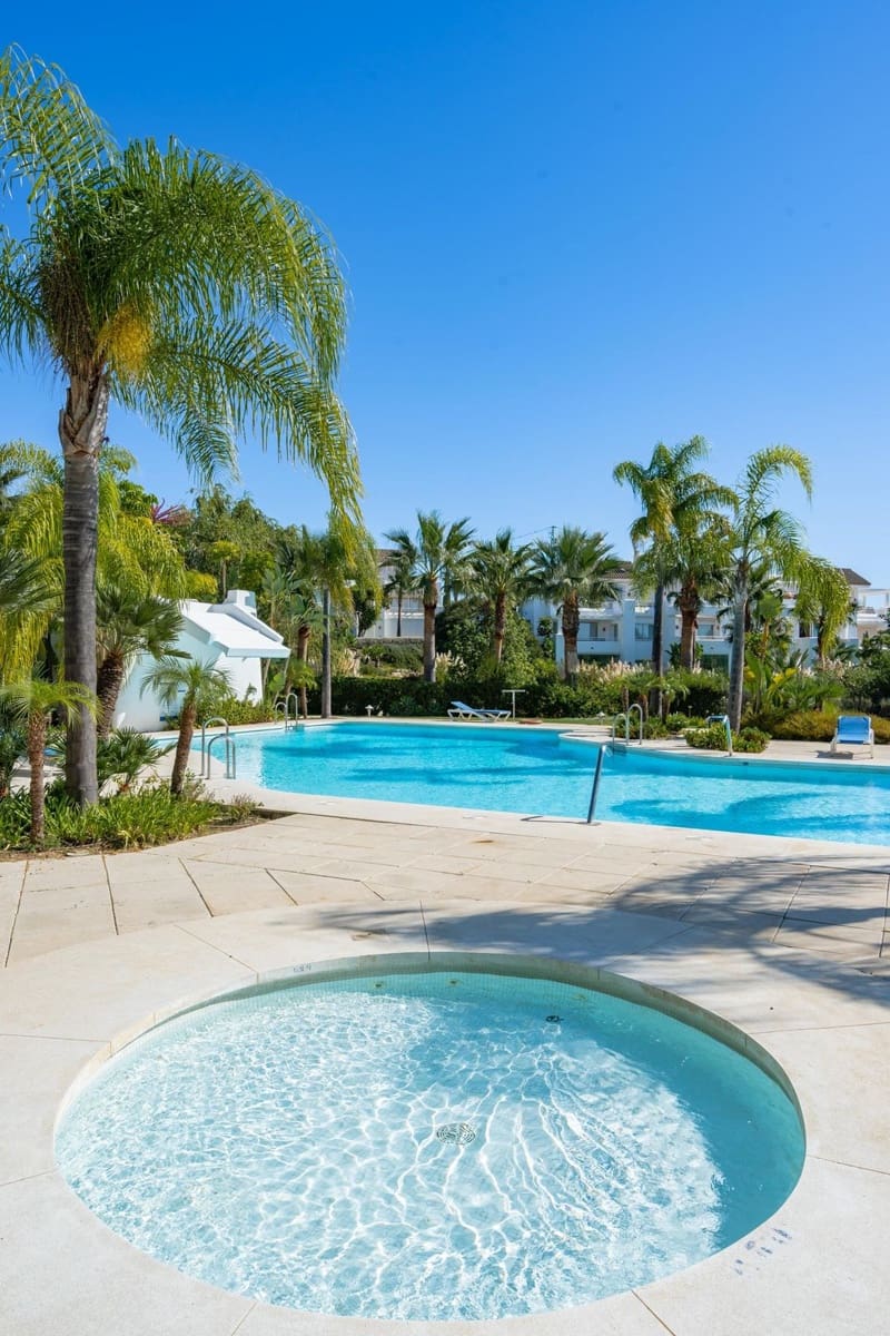 3 bedroom Apartment for sale in Casares - € 610,000 (Ref: 9131409)