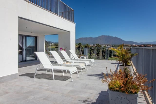 3 bedroom Apartment for sale in Casares - € 657,112 (Ref: 9131411)