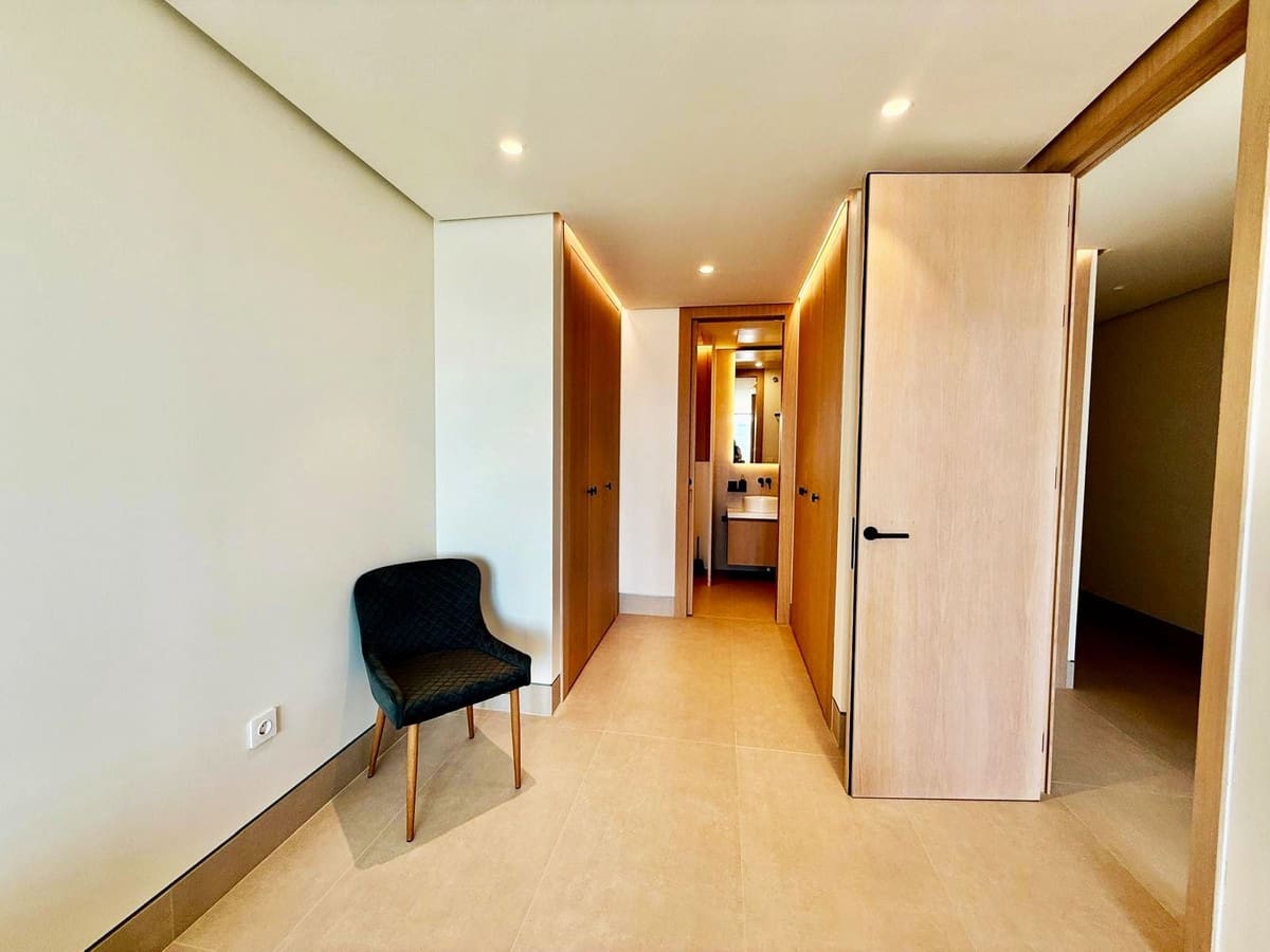 3 soveværelse Lejlighed til salg i Malaga by med garage - € 1.850.000 (Ref: 9131717)