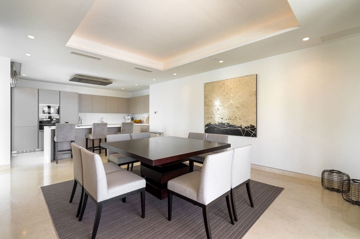 5 bedroom Villa for sale in Benahavis - € 4,995,000 (Ref: 9131723)