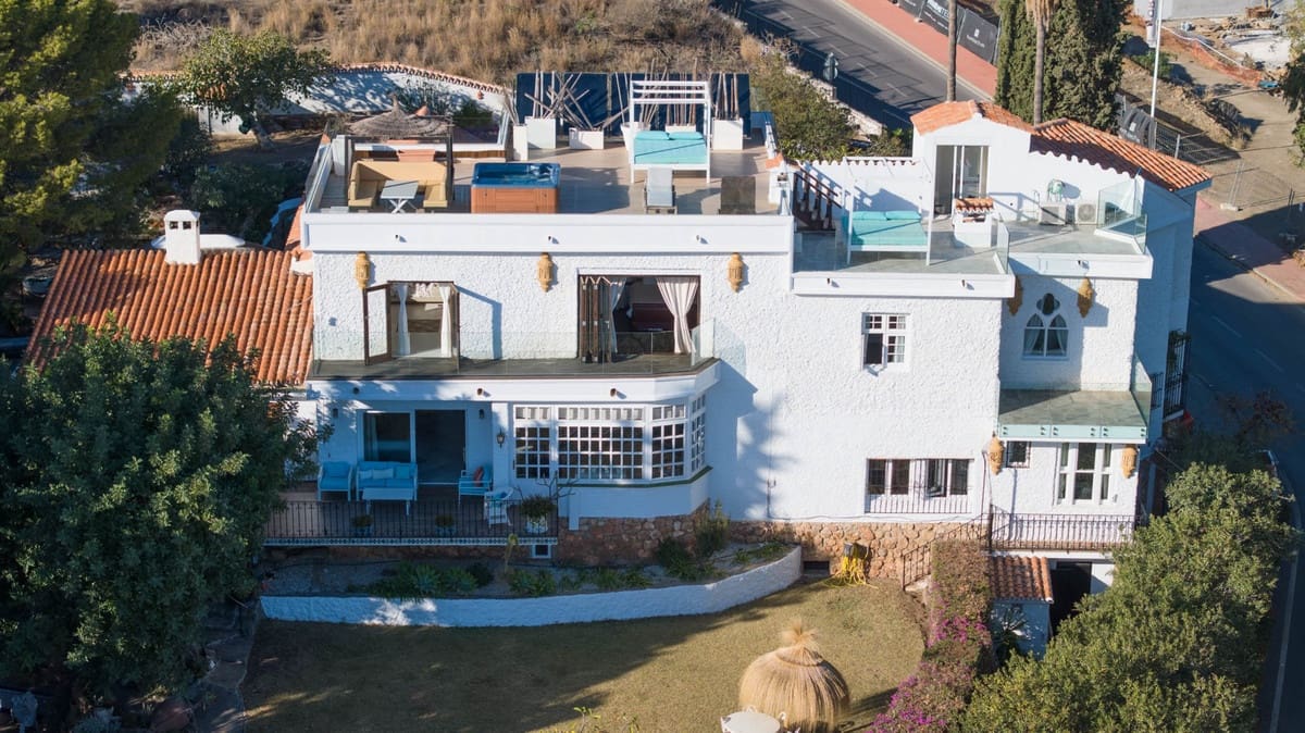 9 sypialnia Willa na sprzedaż w Benalmadena - 4 995 000 € (Ref: 9131940)