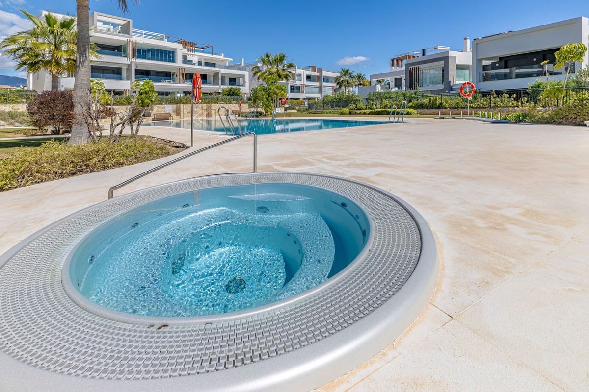 Apartamento de 2 habitaciones en Cancelada en venta con garaje - 675.000 € (Ref: 9144521)