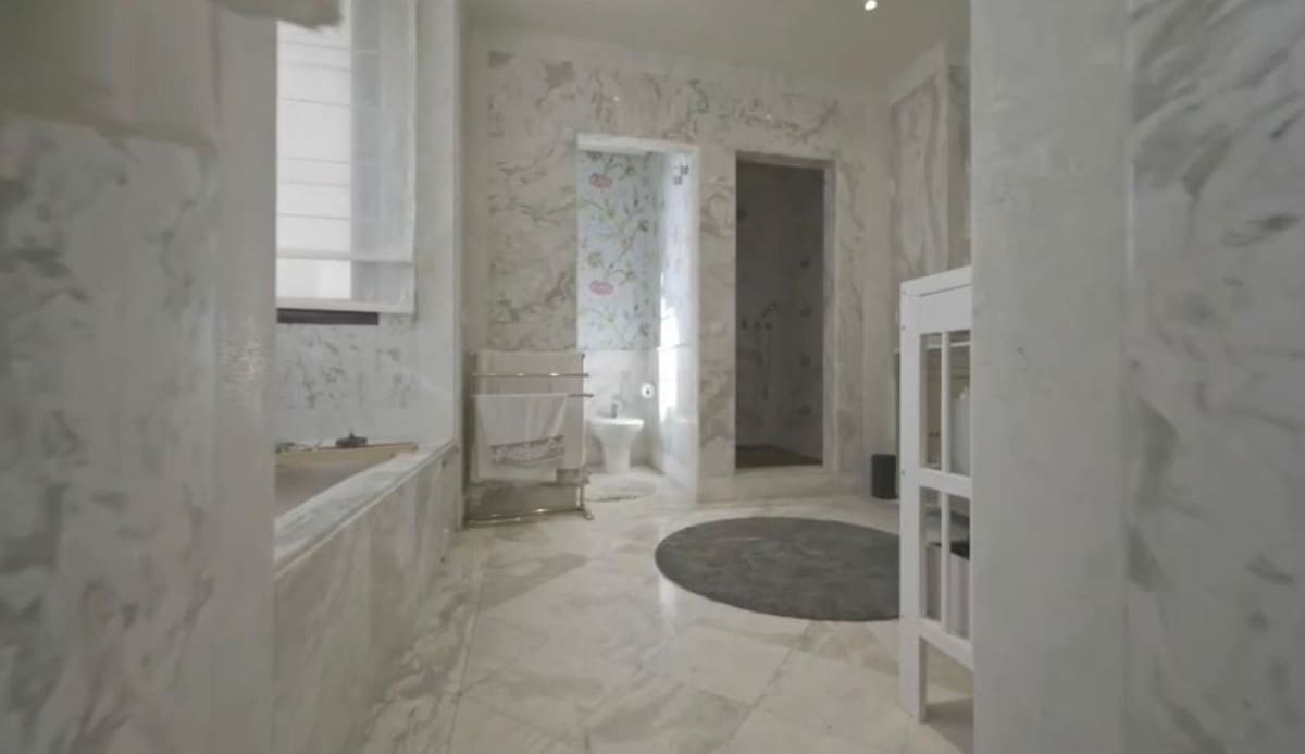 8 slaapkamer Villa te koop in Guadalmina met garage - € 7.500.000 (Ref: 9144523)