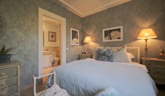 8 slaapkamer Villa te koop in Guadalmina Baja, Marbella met garage - € 7.500.000 (Ref: 9144523)