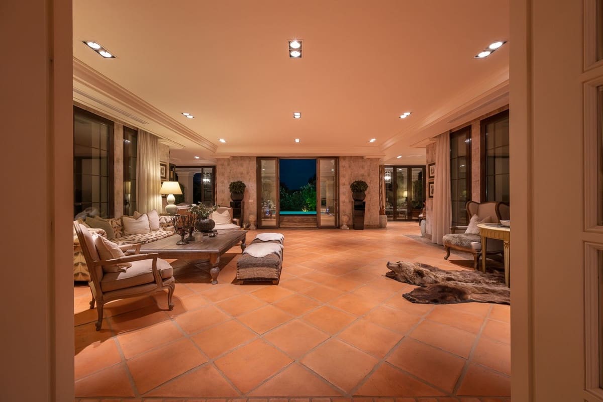 8 chambre Villa/Maison à vendre à Guadalmina avec garage - 7 500 000 € (Ref: 9144524)