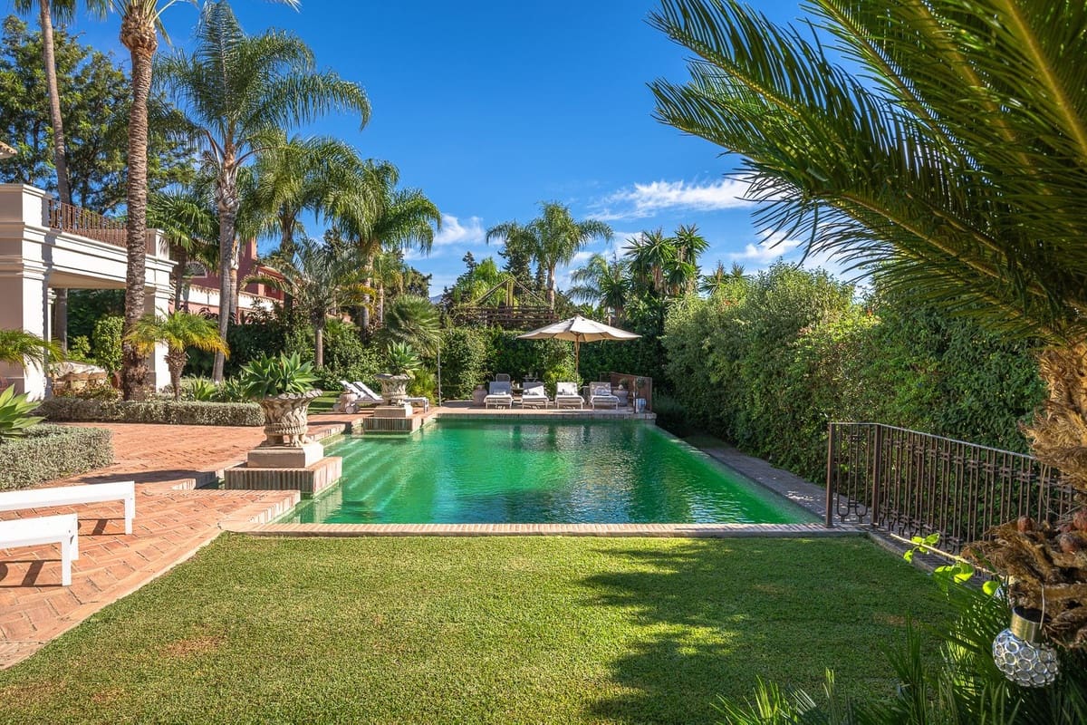 8 chambre Villa/Maison à vendre à Guadalmina avec garage - 7 500 000 € (Ref: 9144524)