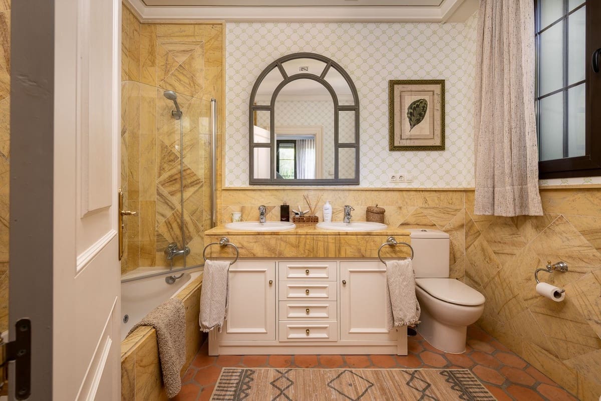 8 chambre Villa/Maison à vendre à Guadalmina avec garage - 7 500 000 € (Ref: 9144524)