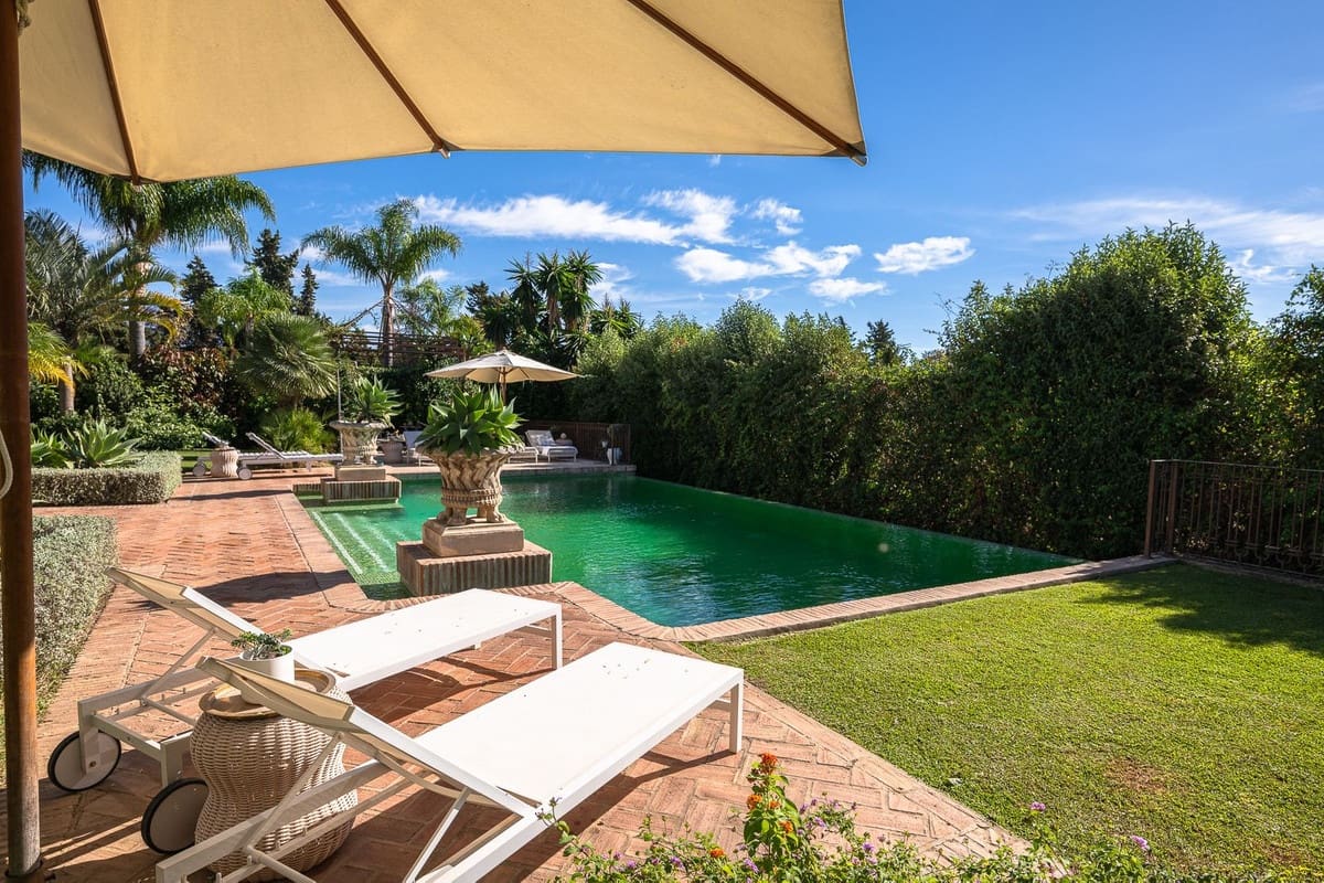 8 chambre Villa/Maison à vendre à Guadalmina avec garage - 7 500 000 € (Ref: 9144524)