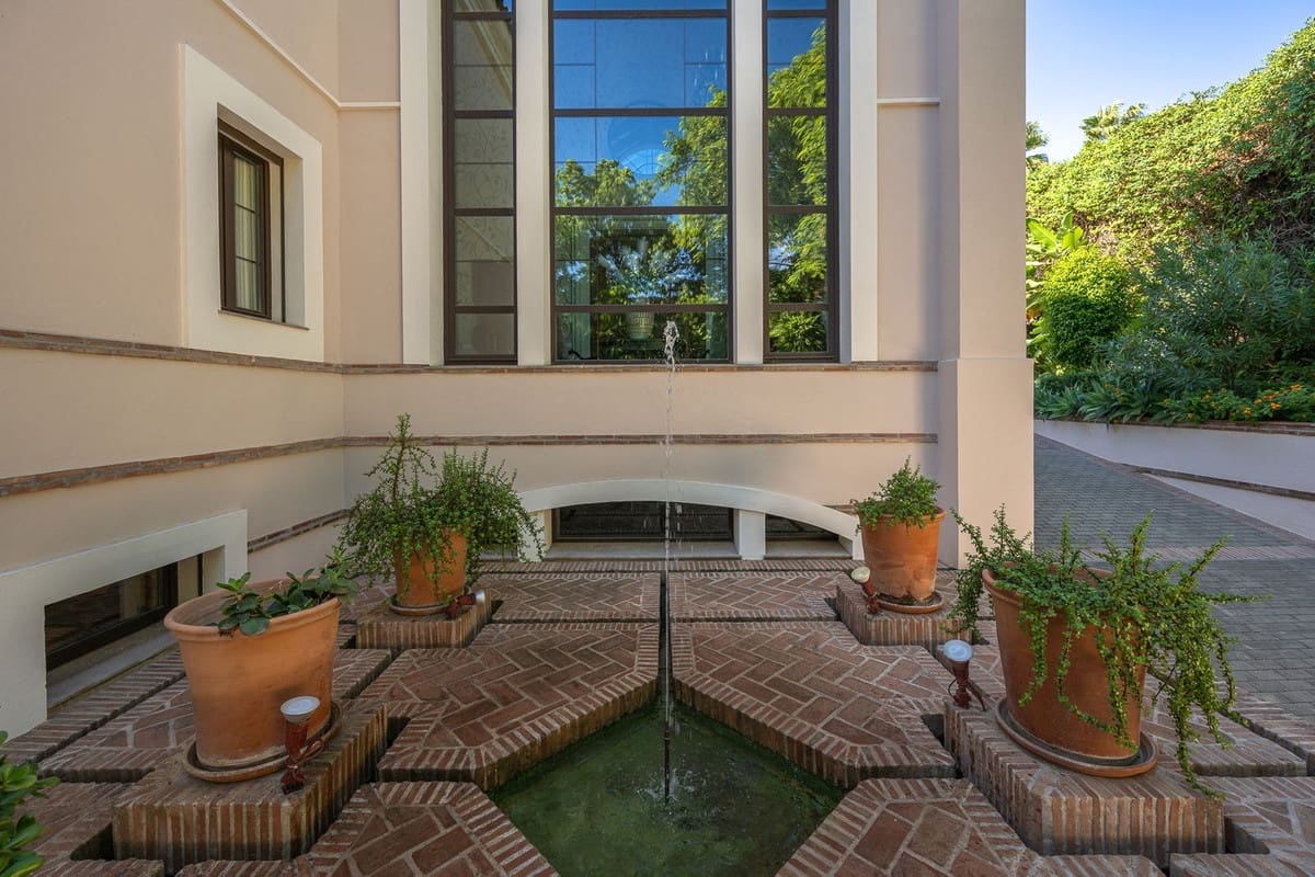 8 chambre Villa/Maison à vendre à Guadalmina avec garage - 7 500 000 € (Ref: 9144524)