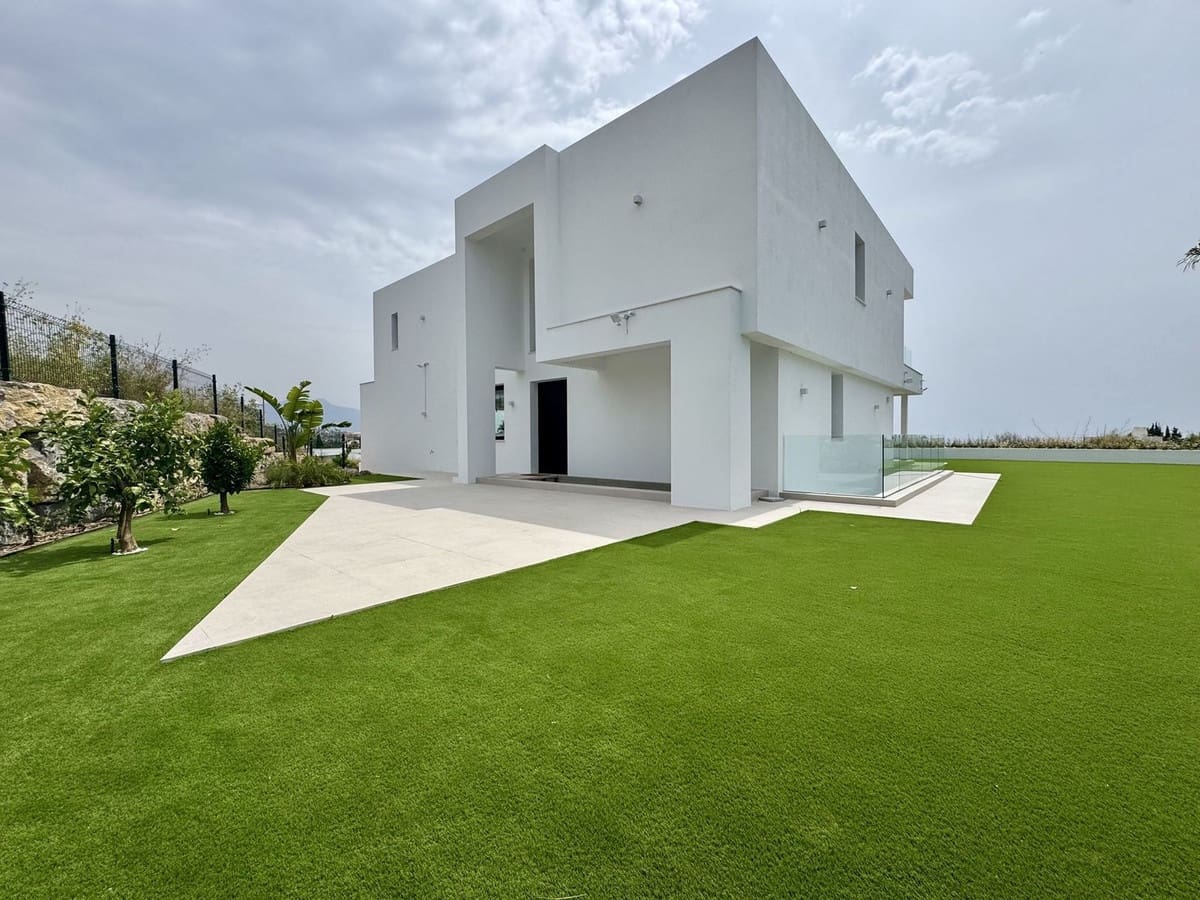 6 slaapkamer Villa te koop in Cancelada - € 2.980.000 (Ref: 9144527)