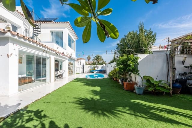 Chalet de 3 habitaciones en Costalita, Estepona en venta con garaje - 1.649.000 € (Ref: 9144530)
