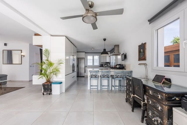 Chalet de 3 habitaciones en Costalita, Estepona en venta con garaje - 1.649.000 € (Ref: 9144530)