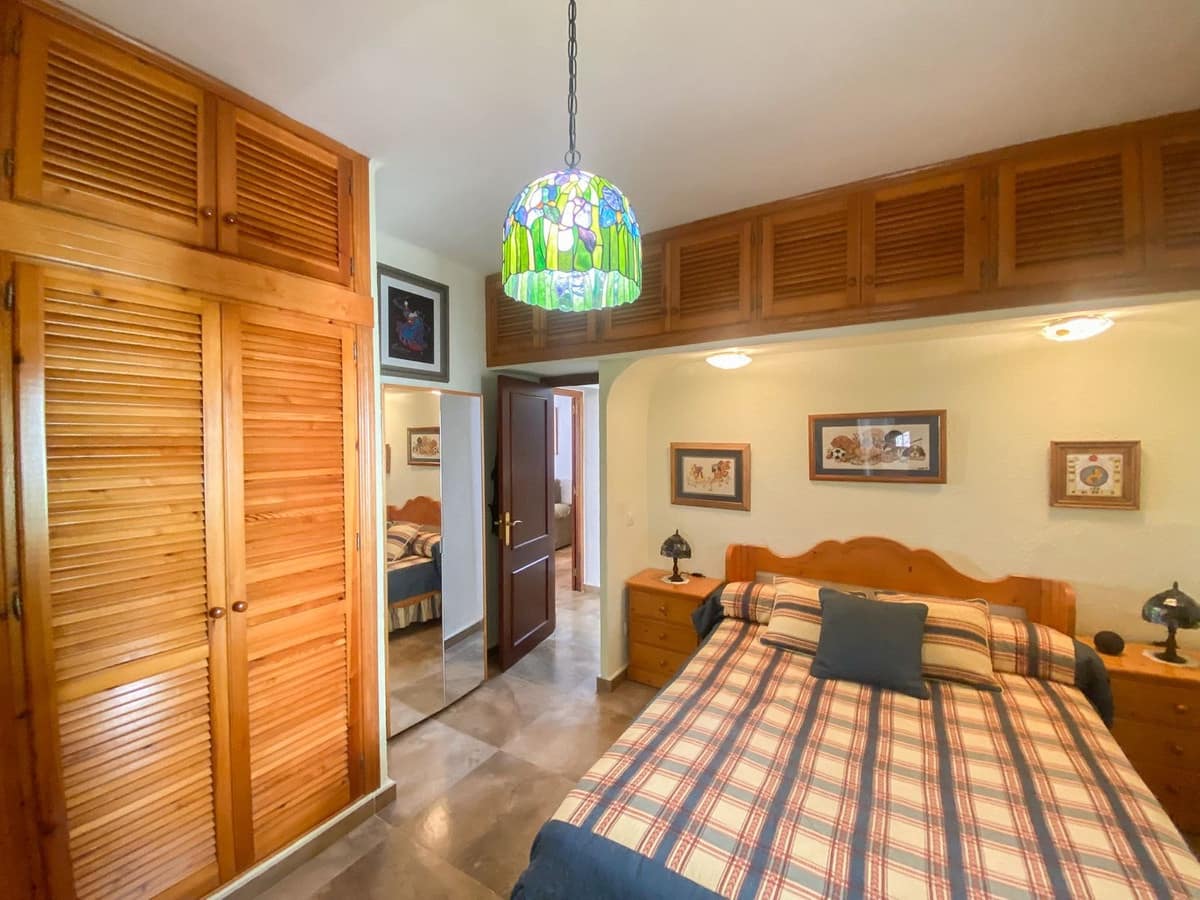 3 slaapkamer Villa te koop in Guadalmina met garage - € 1.240.000 (Ref: 9144533)