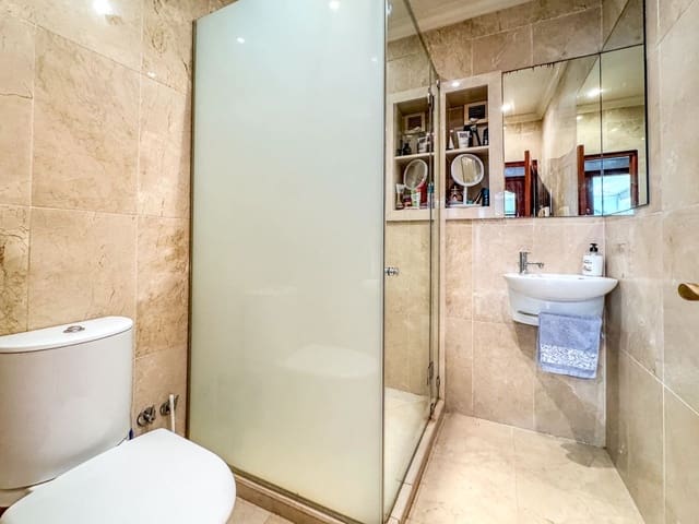 Chalet de 4 habitaciones en Costalita, Estepona en venta - 950.000 € (Ref: 9144534)