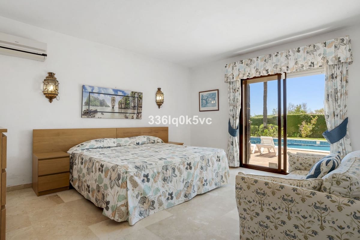 4 camera da letto Villa in vendita in Las Chapas con garage - 1.750.000 € (Rif: 9144664)