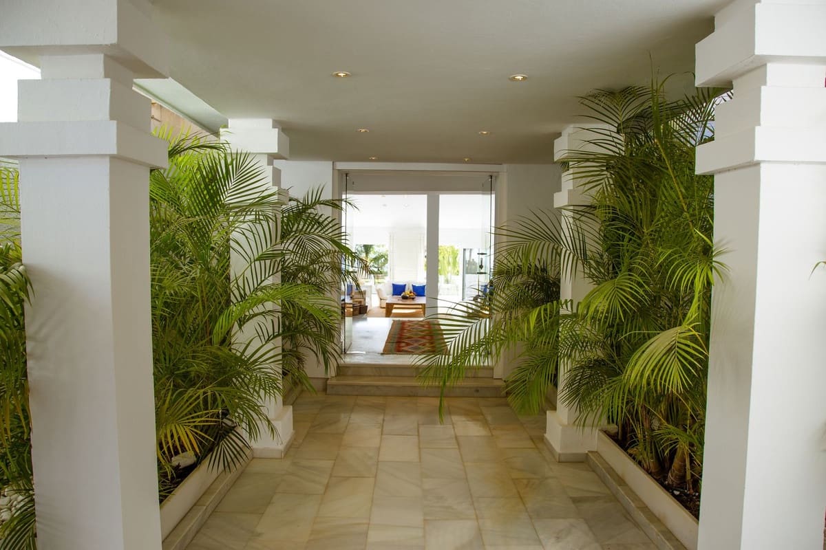 7 soveværelse Villa til salg i Marbella med garage - € 3.990.000 (Ref: 9144669)