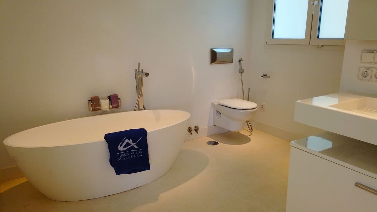 7 soveværelse Villa til salg i Marbella med garage - € 3.990.000 (Ref: 9144669)