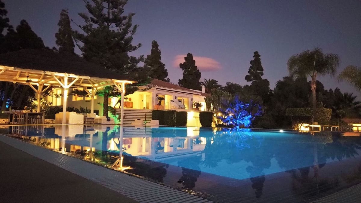 7 soveværelse Villa til salg i Marbella med garage - € 3.990.000 (Ref: 9144669)