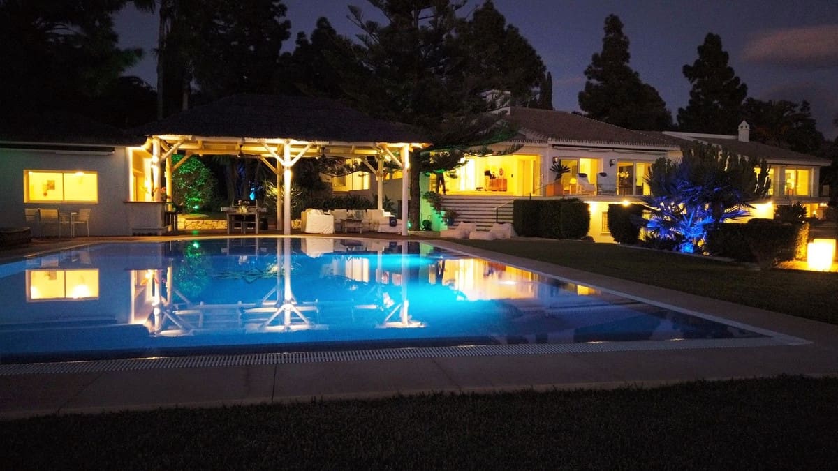 7 soveværelse Villa til salg i Marbella med garage - € 3.990.000 (Ref: 9144669)